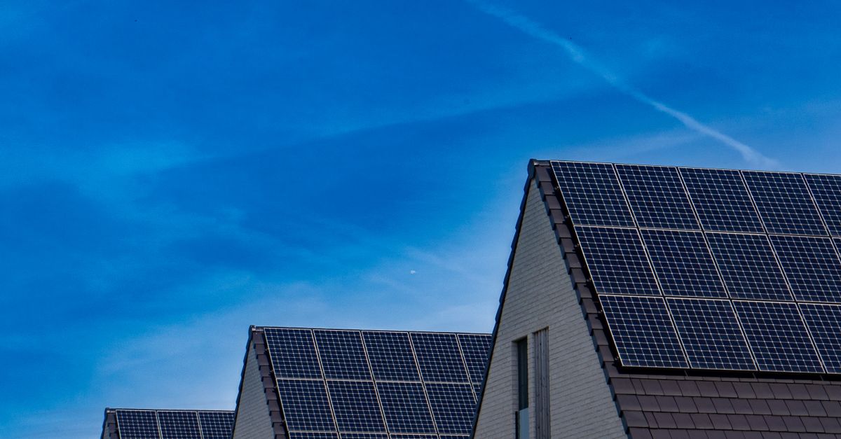 Best Practices for Keeping Solar Panels in Optimal Condition