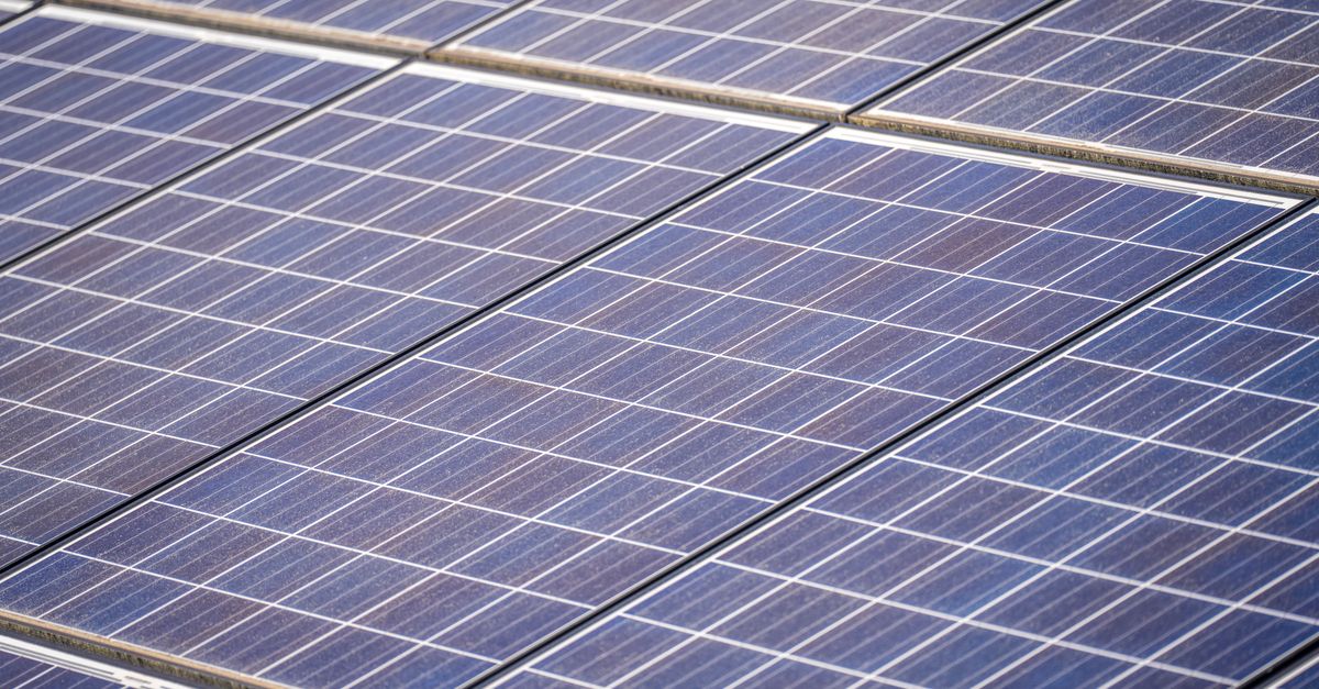 Installation Considerations for Polycrystalline Solar Panels on the Central Coast