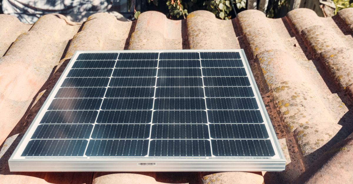 Seasonal Cleaning Guides for Solar Panels on the Central Coast